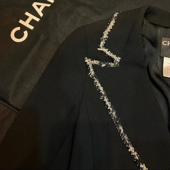 Chanel Jacket - Picture 4 of 7